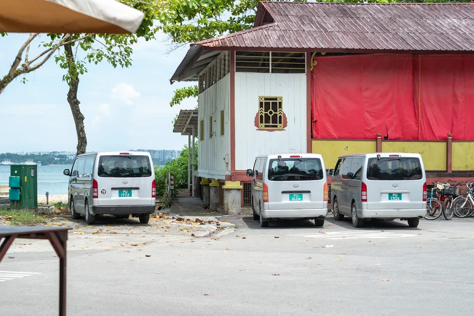 Photo - PU License Plates