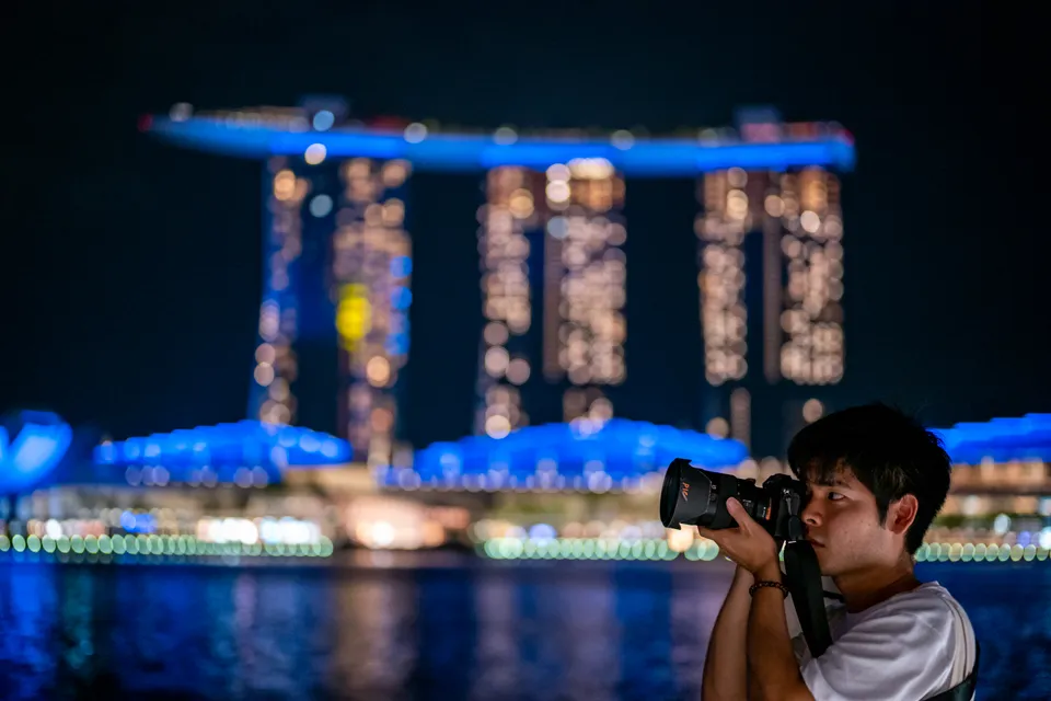 Photo - shiggy trying out a rented Sony Mirrorless