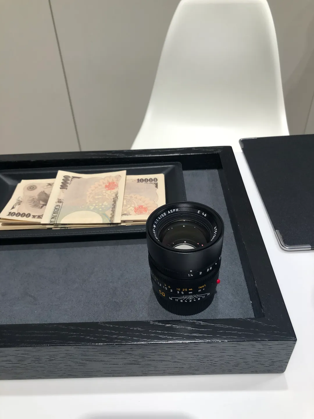 Photo - Purchasing the Summilux-M 50mm f/1.4 ASPH.