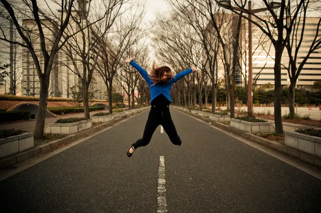 Next Photo