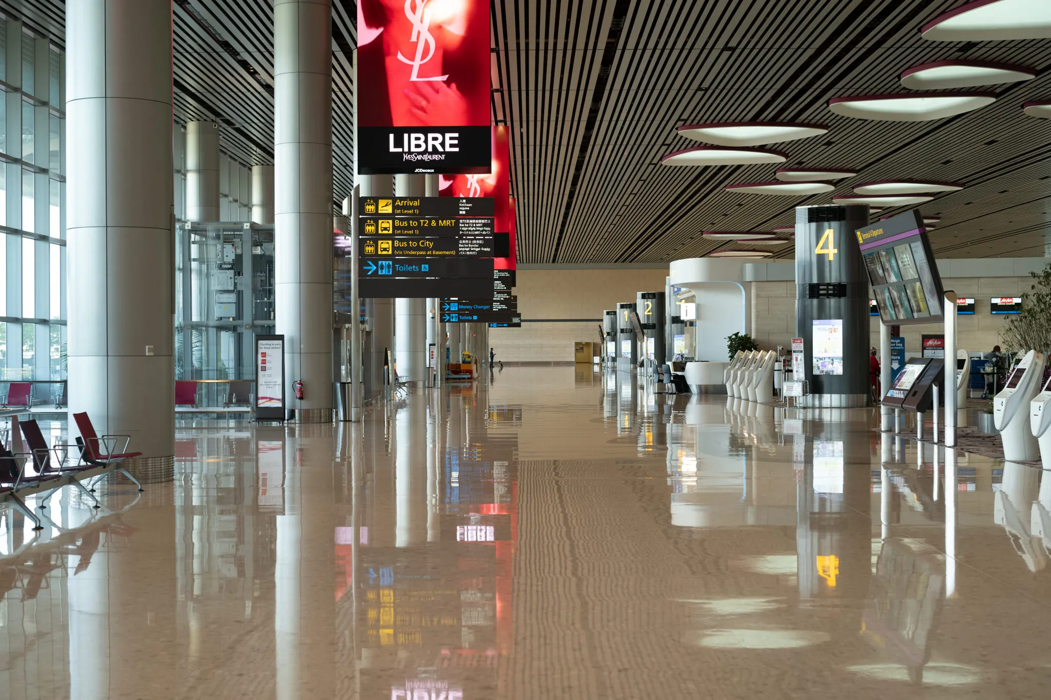 Photo - Empty Changi T4